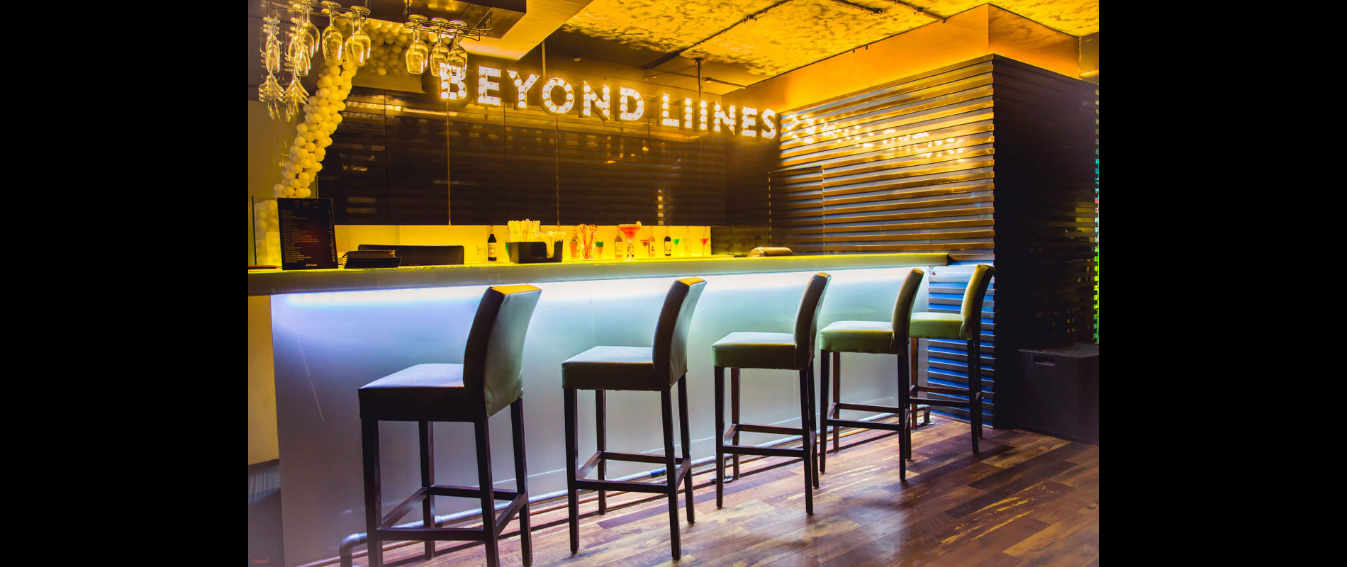 Beyond Liines boutique signage