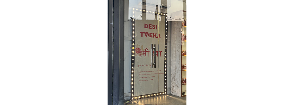 Vinyl pasting on glass and partitions - Baba SuperSign